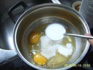 电饭煲蛋糕的做法步骤:4