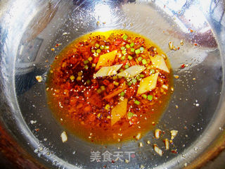 心蓝手制私房菜【清香版水煮肉片】——剩女们的梦幻生活（中）的做法步骤：4