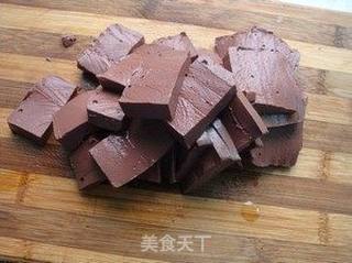 韭菜烧猪血的做法步骤：3