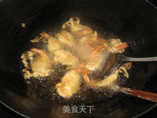 脆炸大虾的做法步骤:4