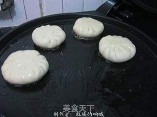 烫面土豆丝肉馅饼的做法步骤:11