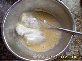 电饭煲蛋糕的做法步骤:4