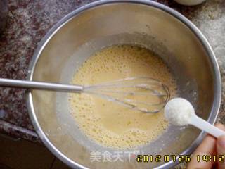 电饭煲蛋糕的做法步骤:3