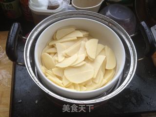 脆皮薯球的做法步骤：1