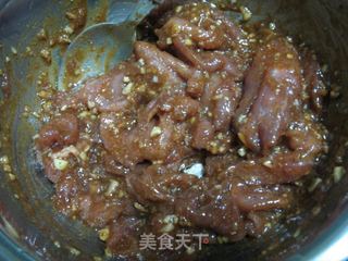 两种酱料教你轻松做出美味的日式烧肉饭的做法步骤：5