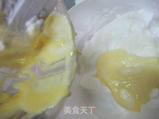 送给俺娘的生日蛋糕--【芒果芝士蛋糕】免烤的做法步骤:5