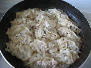 西瓜皮锅贴的做法步骤:9