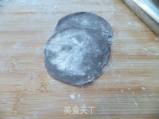 全黑豆面粉饺子的做法步骤:6