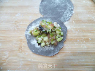 全黑豆面粉饺子的做法步骤:7