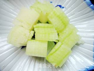 张炎家的特色美食之一------冬瓜菊花的做法步骤:6