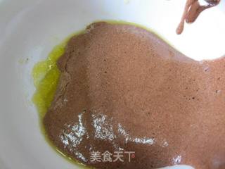 可可芒果奶冻卷的做法步骤:13