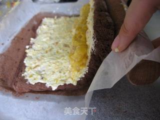 可可芒果奶冻卷的做法步骤:17