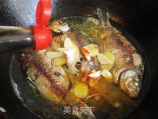 辣味毛豆鲫鱼的做法步骤:6