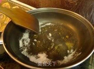剩红酒变“面包搭档”—焦糖红酒奶酱的做法步骤:2