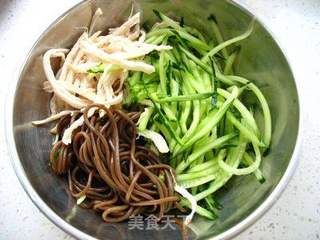 【鸡丝蕨菜粉】有荤有素营养均衡!的做法步骤:6