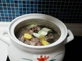 海带棒骨汤的做法步骤:5