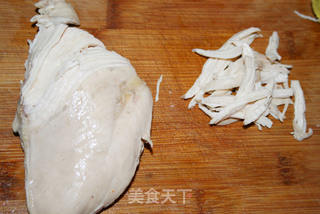 夏季四川最热卖的美食之一,家庭懒人做法——【川味鸡丝凉面】的做法步骤:3