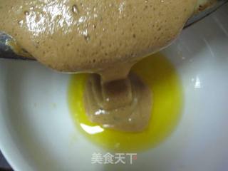 咖啡海绵蛋糕卷的做法步骤:8