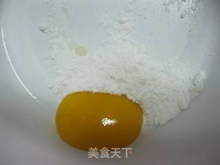 咖啡海绵蛋糕卷的做法步骤:11