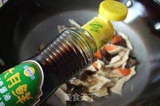 木耳炒腐竹的做法步骤:9