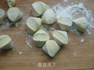 韭菜包子的做法步骤:16