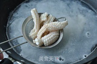 小炒鱿鱼的做法步骤:5