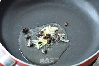小炒鱿鱼的做法步骤:6