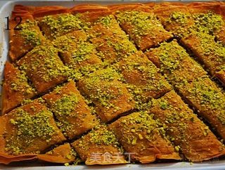 蜜糖果仁千层酥的做法步骤:12