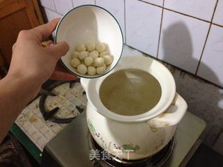 养颜甜品——冰糖银耳莲子羹的做法步骤:5