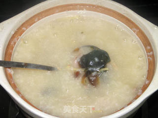 生滚粥之皮蛋瘦肉粥的做法步骤:7