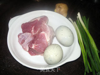 生滚粥之皮蛋瘦肉粥的做法步骤:2