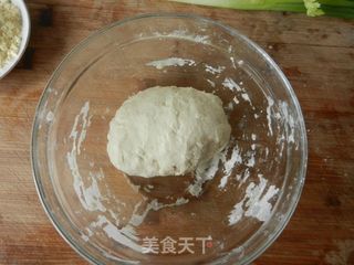 丝瓜鲜肉盒子饼的做法步骤:2