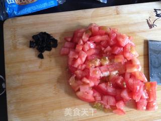 “大海边”黑蒜试用报告——番茄黑蒜焗意面的做法步骤:5