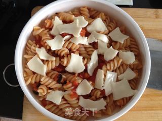 “大海边”黑蒜试用报告——番茄黑蒜焗意面的做法步骤:9