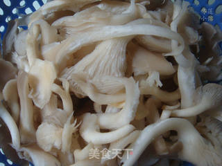 莲藕山药蘑菇汤的做法步骤:3