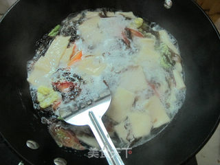 番茄鸡蛋面片汤的做法步骤:7