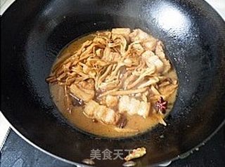 黄花菜烧五花肉的做法步骤:7