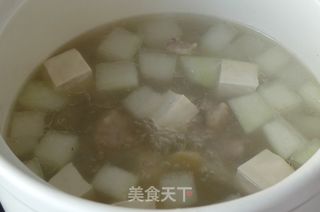 【冬瓜豆腐排骨汤】适合夏季的营养汤煲的做法步骤：5