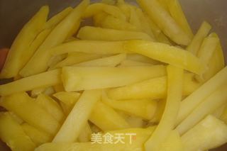 低油健康的【黑椒孜然土豆条】（非油炸吃出油炸的口感）的做法步骤：3