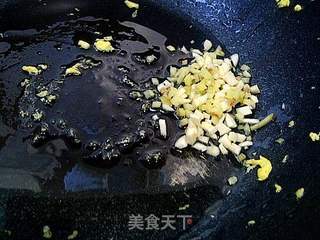 炎热夏天的培根炒饭的做法步骤:8