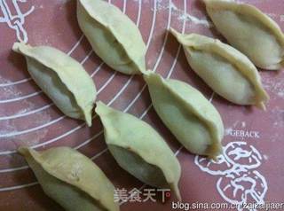 鍋貼的做法步骤:6