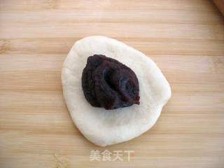 【豆沙花环面包】烤出甜蜜香气!的做法步骤:2