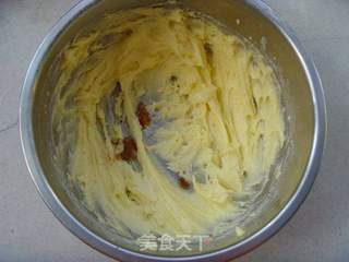 新手入门级:香醇酥松---杏仁小西饼的做法步骤:2