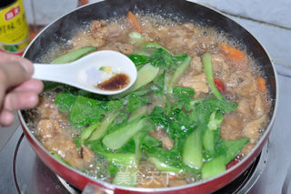 酥肉炖菜的做法步骤:11