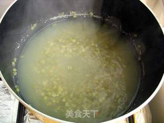 【绿豆奶】早餐换换样~的做法步骤:3