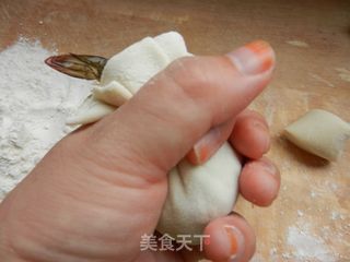 鲜虾凤尾烧麦的做法步骤:8