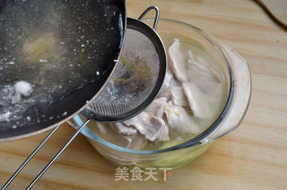 黄瓜汆里脊肉片的做法步骤:12