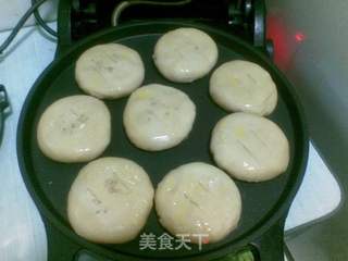 电饼铛版的老婆饼的做法步骤:10