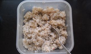 芝麻甜辣蛋腿寿司的做法步骤:3
