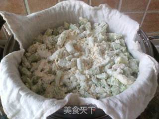 【豆角蒸饭】---夏日的味道的做法步骤:5